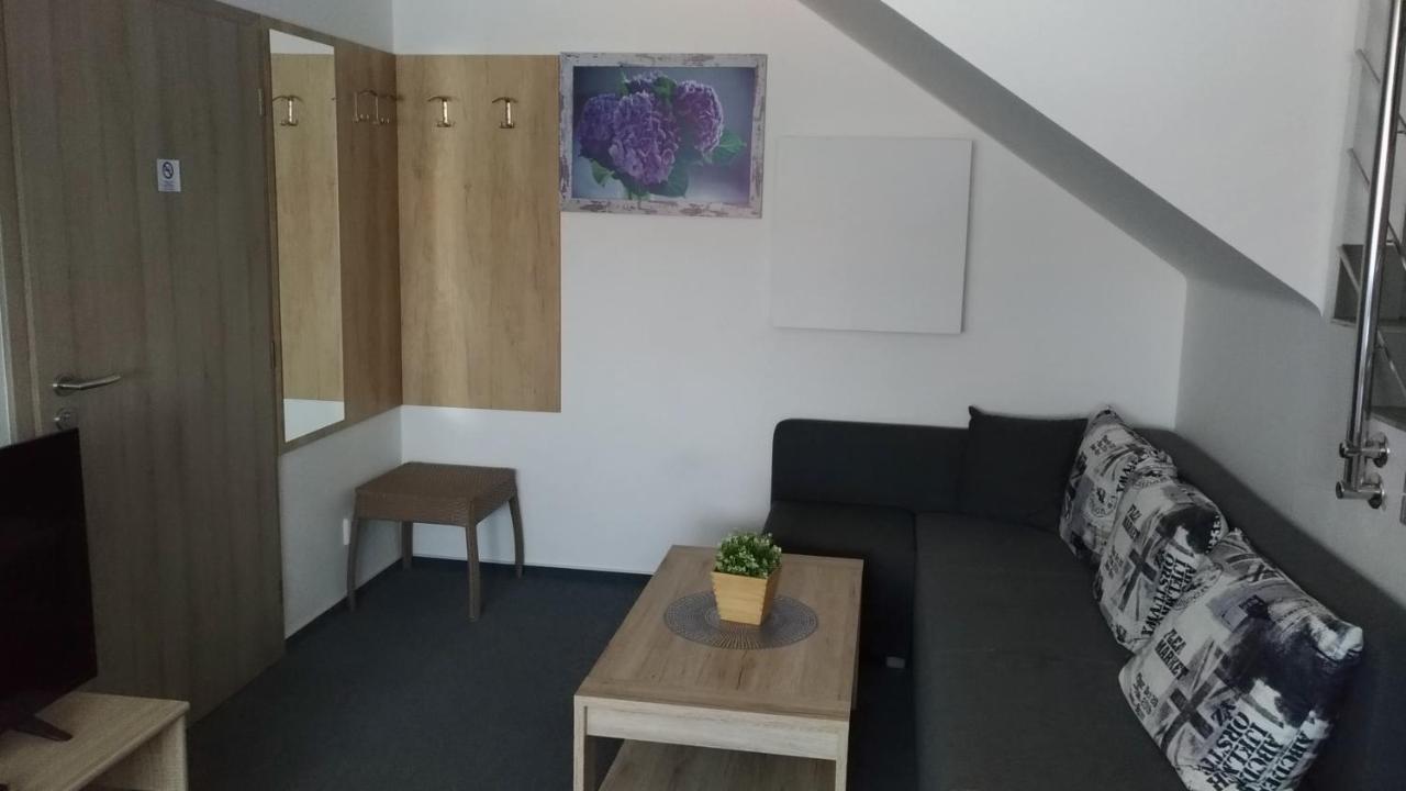 Penzion Kometa Pasohlávky Exterior foto