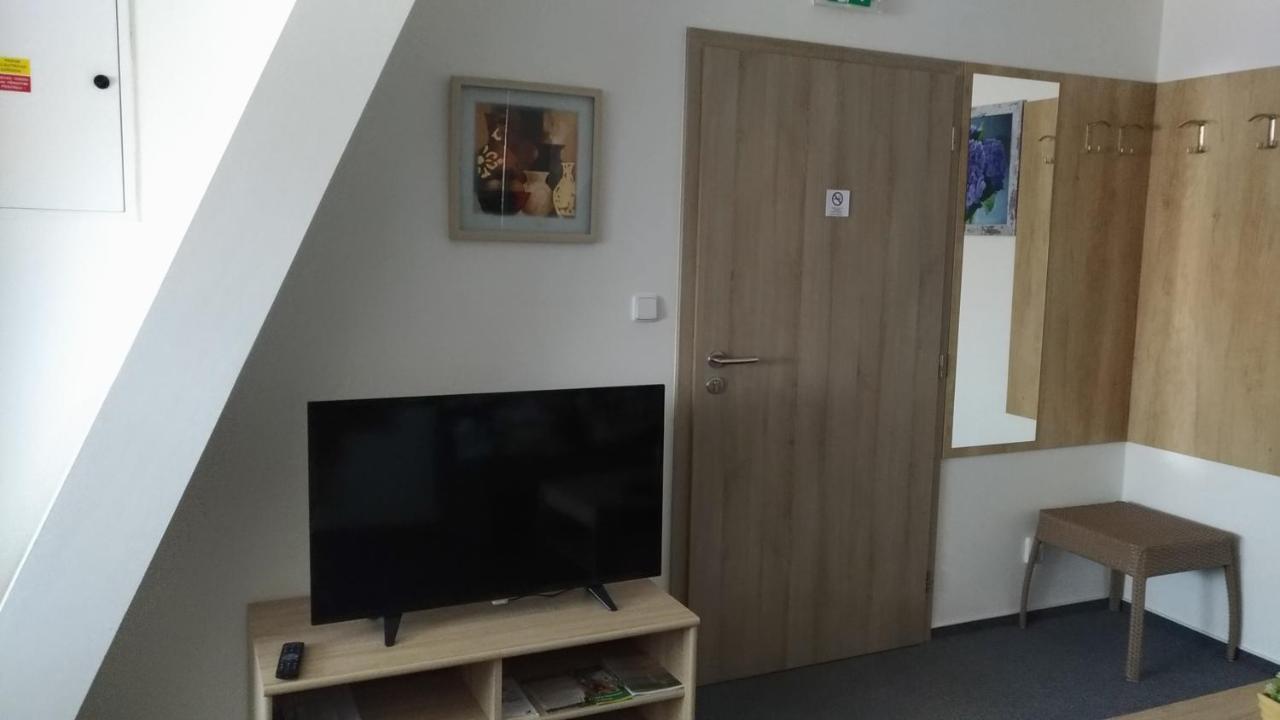 Penzion Kometa Pasohlávky Exterior foto